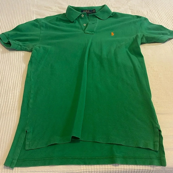 Polo - Picture 1 of 4